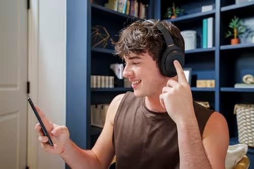 Sony WH1000XM4 Closed-Back Wireless Headphones Black image