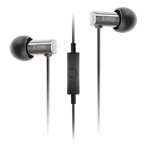 Final E3000C Closed-Back Earbuds image