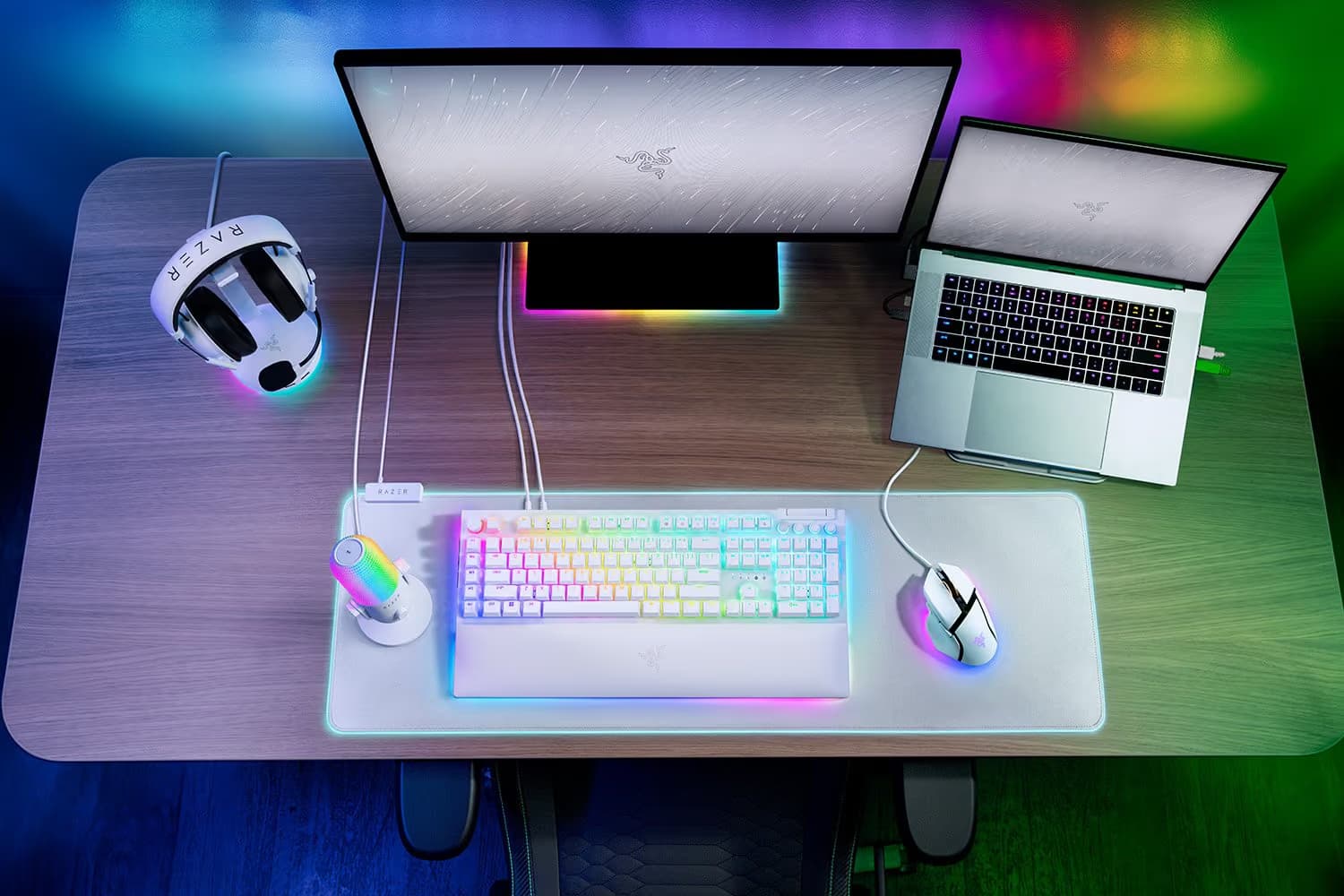 Razer BlackWidow V4 Pro - Green Switch - US - White main image